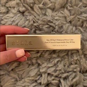 Stay All Day Waterproof Brie Color in Color Brown